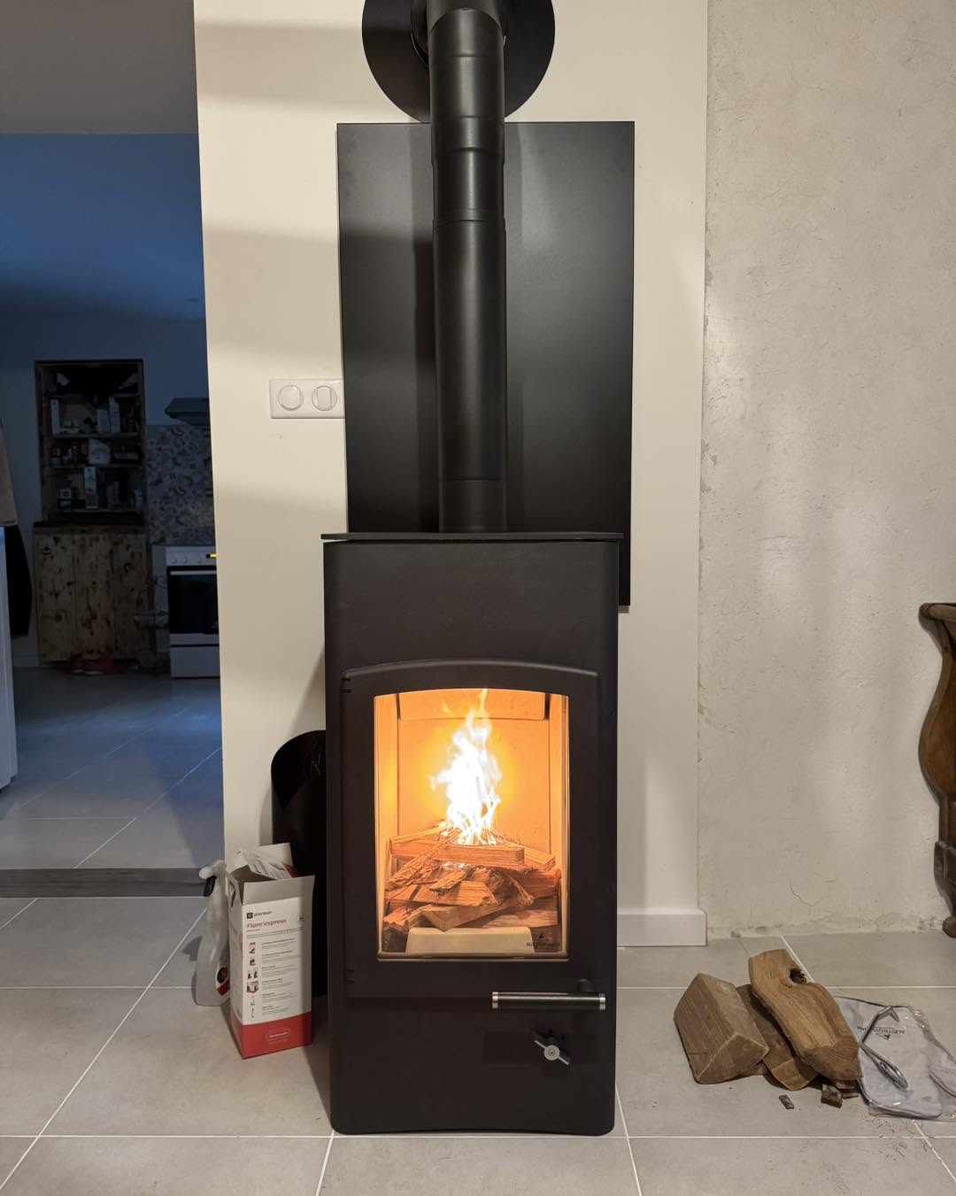 Nouvelle installation : poêle Austroflamm Lucy Cook